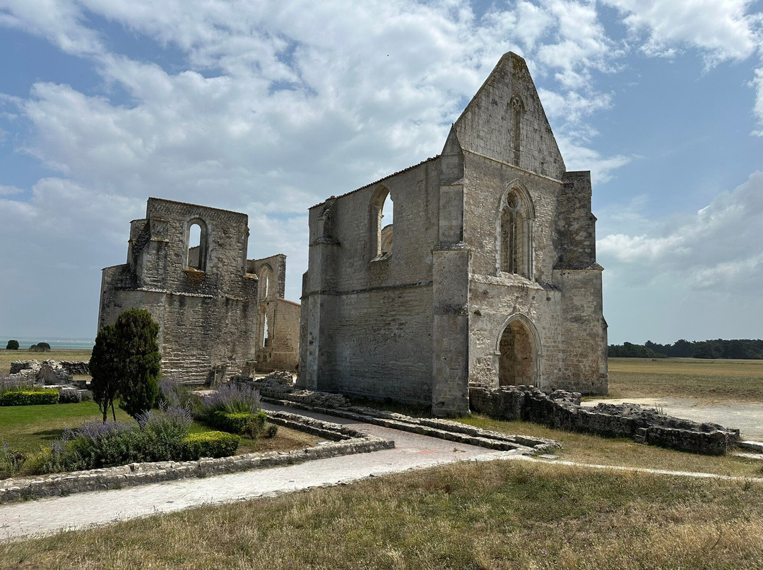 Abbaye des Chateliers-La Flotte必去景点