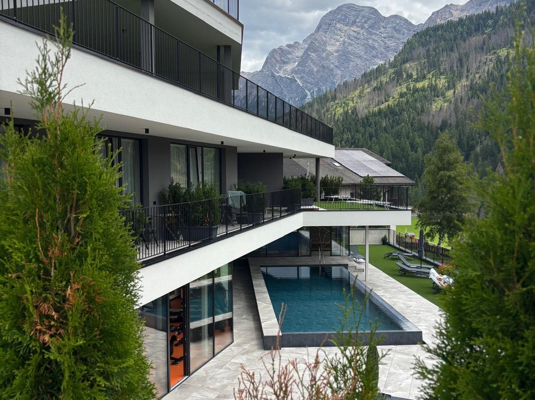 Hotel Alpenrose主图