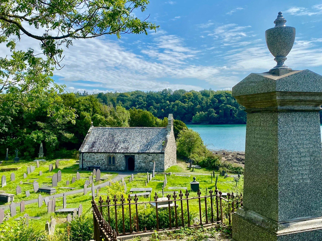 St Tysilio's Church-Menai Bridge必去景点