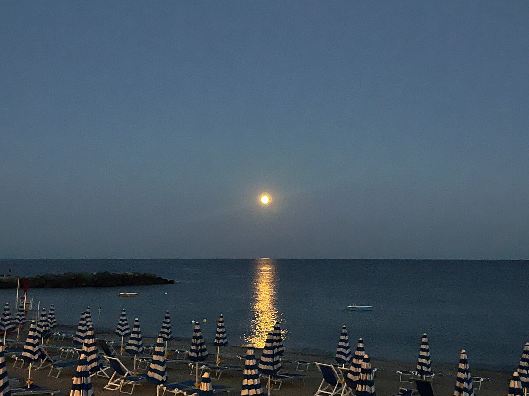 Bagni Pino-Albisola Superiore必去景点