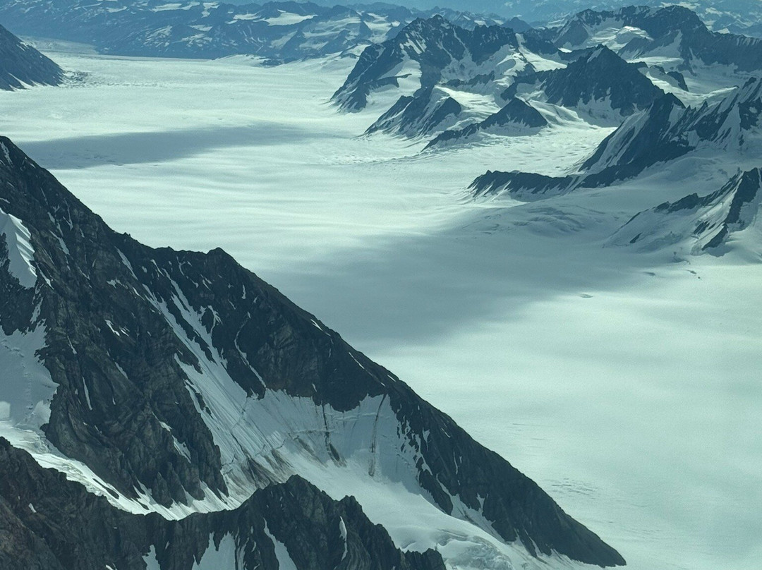 Kluane Glacier Air Tours-海恩斯章克申必去景点
