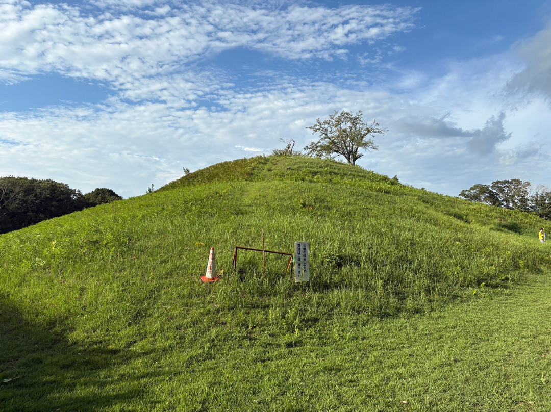 Iwaya Ancient Tomb-荣町必去景点