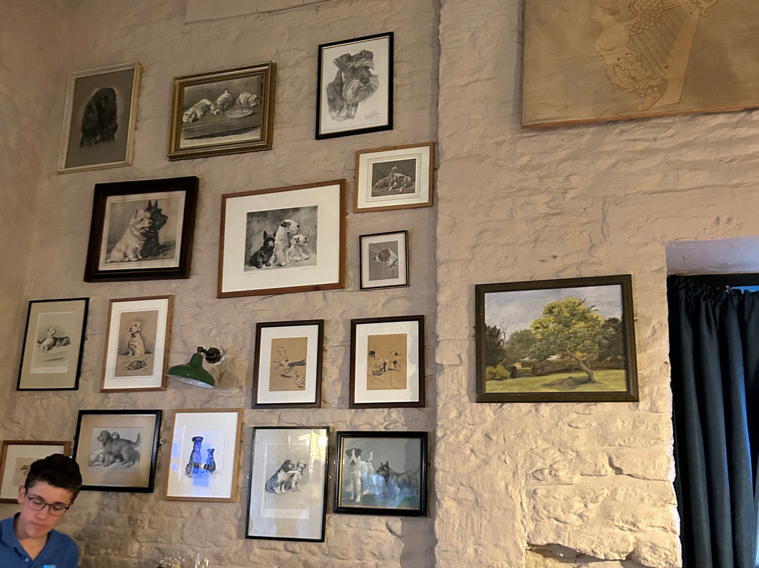 Pettifers Freehouse Hotel主图