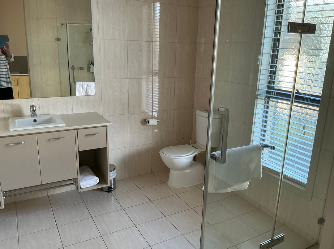 Quality Suites Point Cook Seasons 5主图