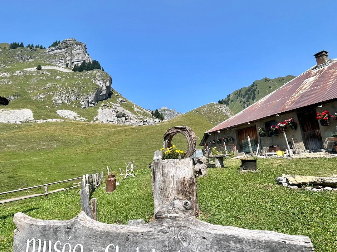 Refuge De Bise