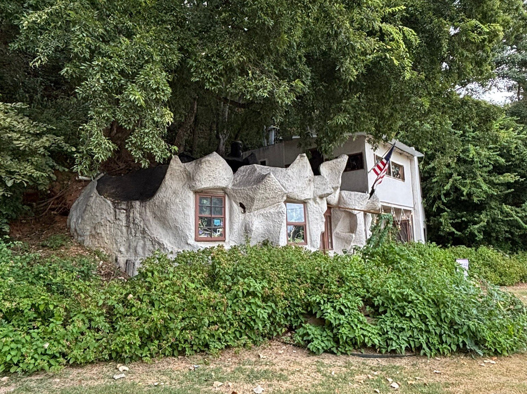 The Cave House-塔尔萨必去景点