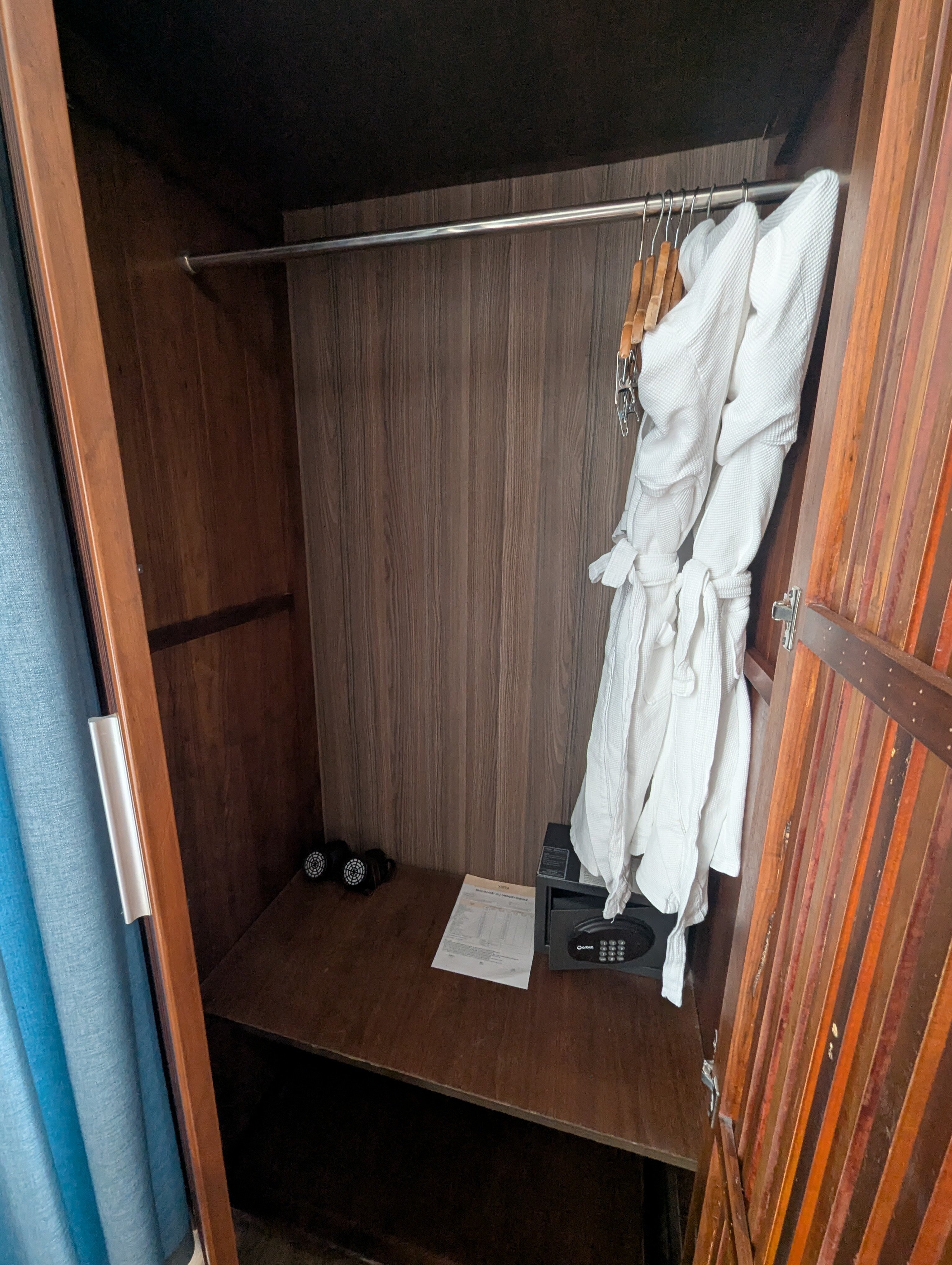 Yarra Ocean Suites Danang-客卧