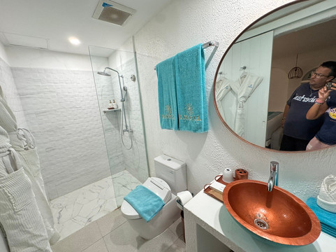 当地精选酒店主图