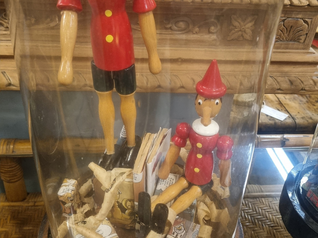 Antic Village-la Bisbal d'Emporda必去景点