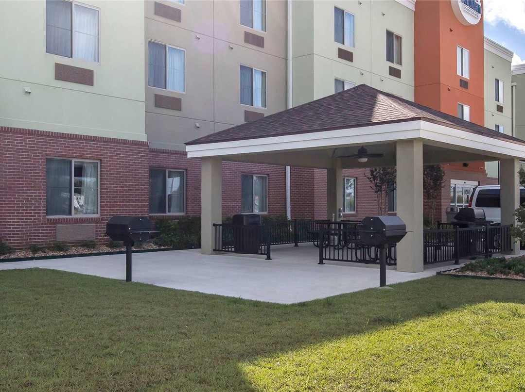 Plattenville酒店住宿-Suburban Studios Donaldsonville - Gonzales