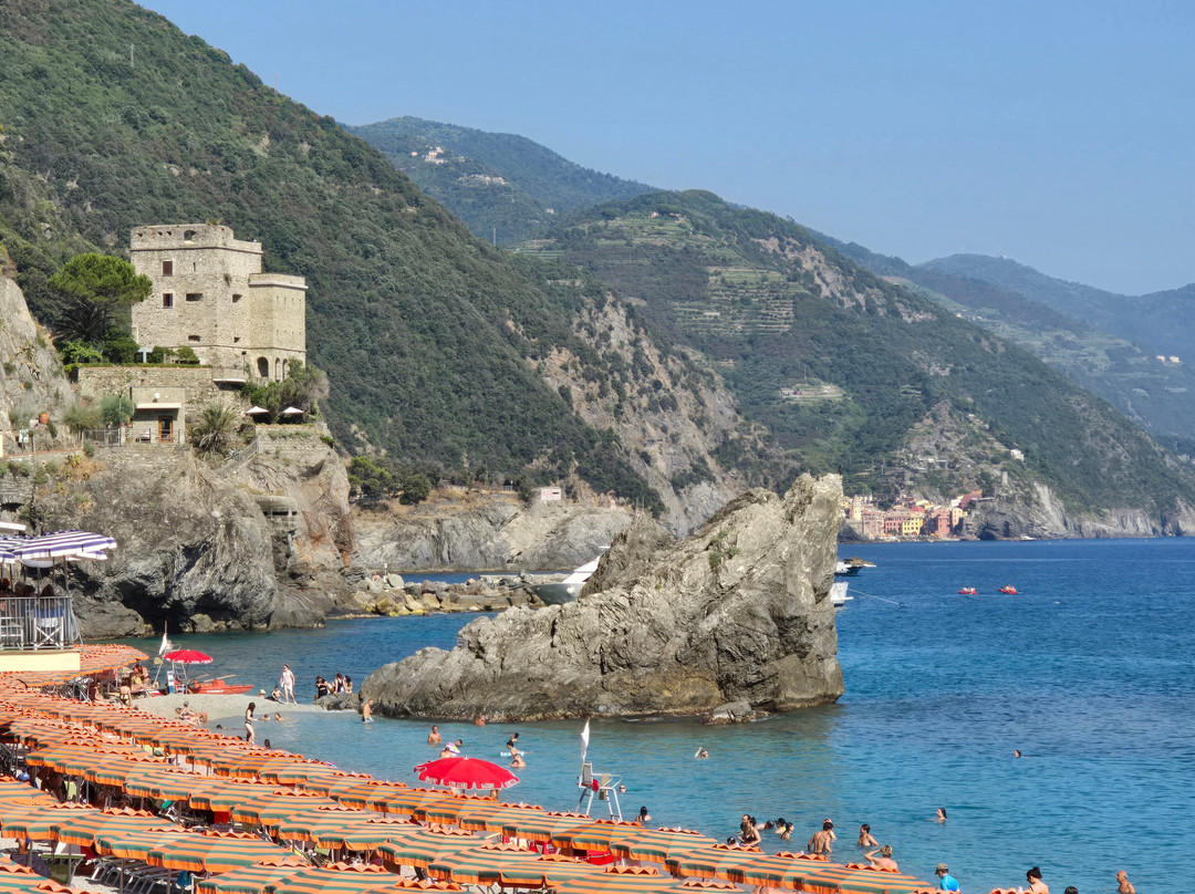 Torre Aurora-滨海蒙特罗梭必去景点