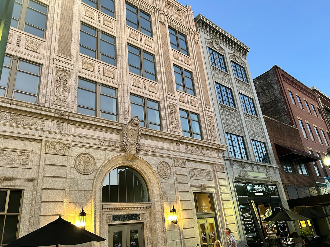 Cento Wood-fired Pizza & Cafe