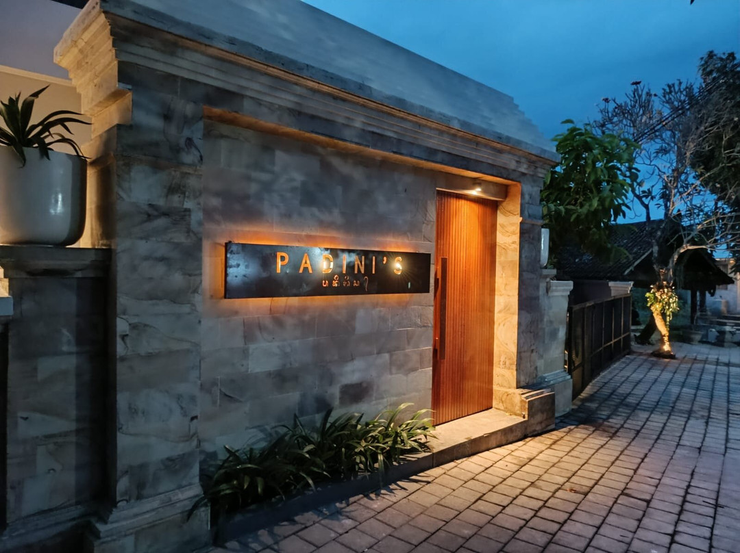 Padinis Villa & Coffee