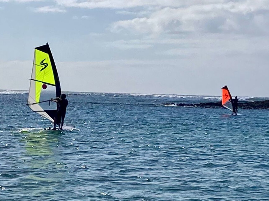Max Windsurf School-科拉雷侯必去景点
