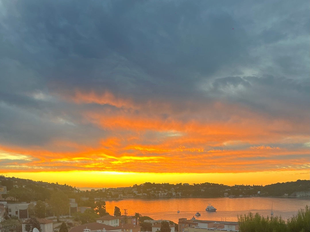 Hotel le Versailles主图