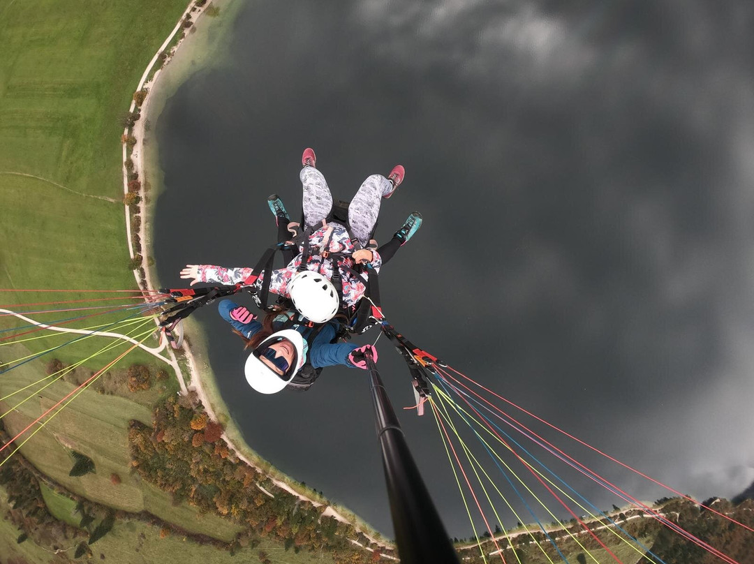 Loop Team Tandem Paragliding Bohinj-博希尼湖必去景点