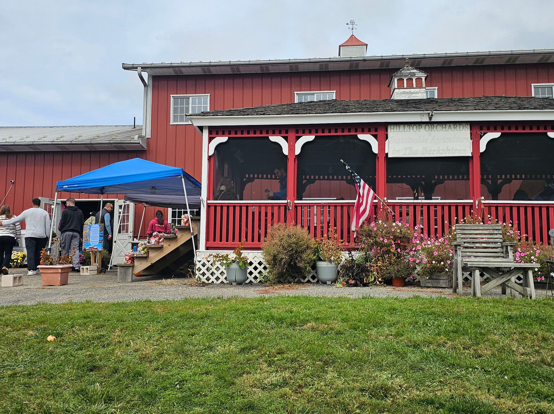 Furnace Brook Winery at Hilltop Orchards-Richmond必去景点
