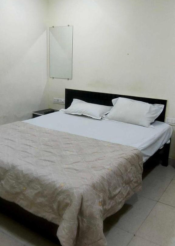 OYO Flagship Hotel Delight Inn