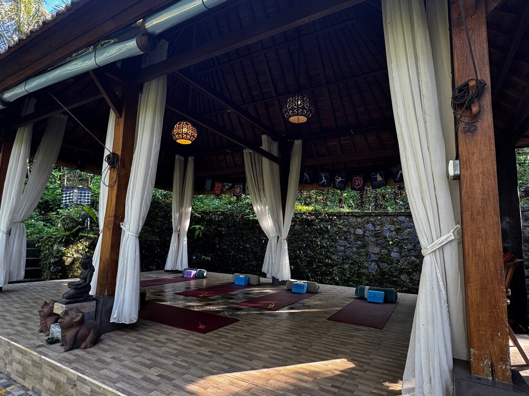 Sidemen Yoga Center-席德门必去景点