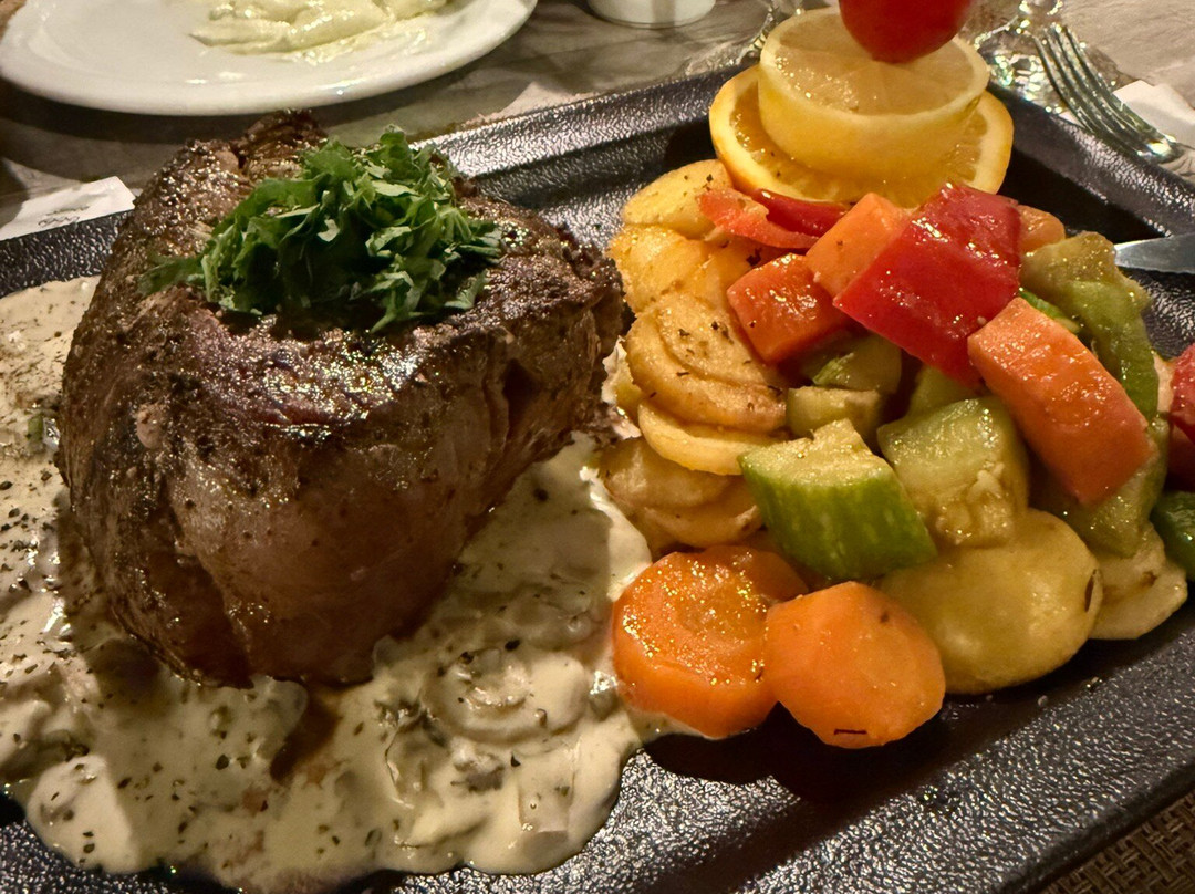 Princesha Gresa Lounge