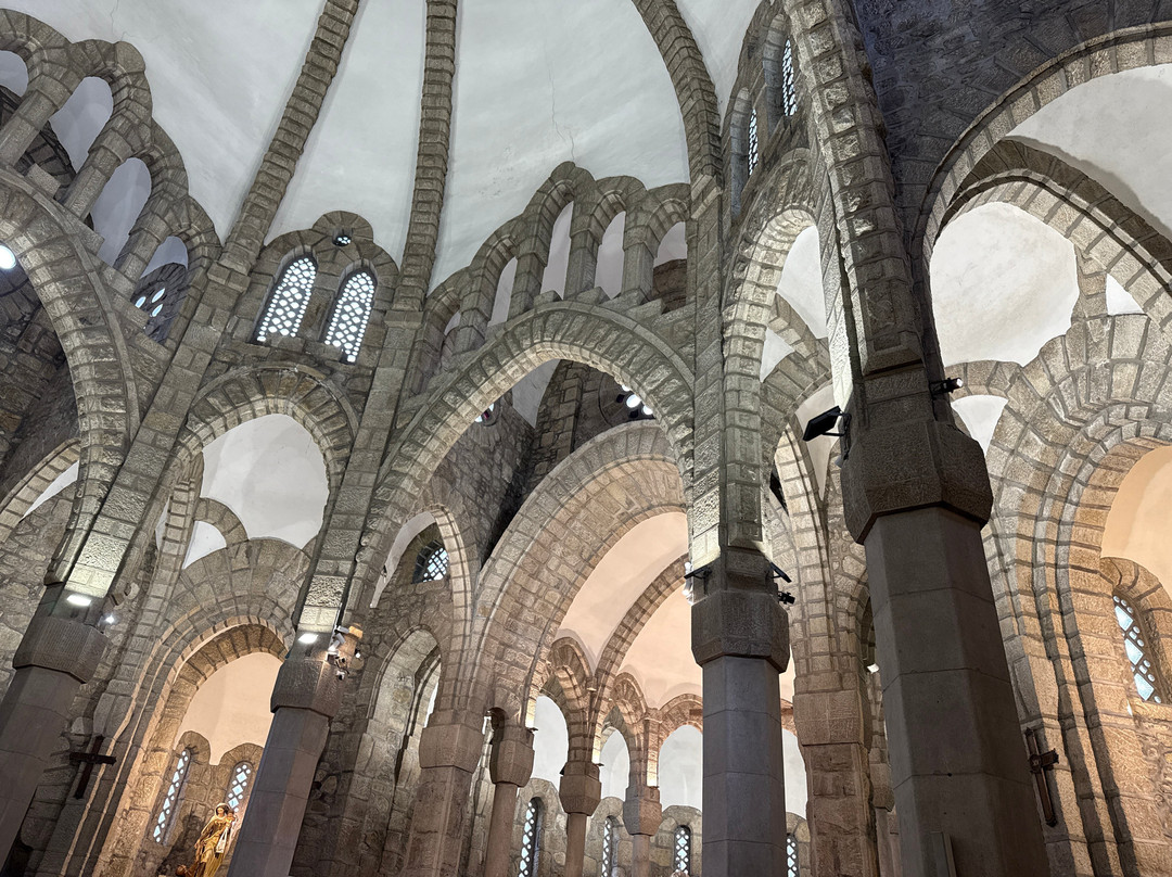 Iglesia de Vera Cruz-O Carballino必去景点