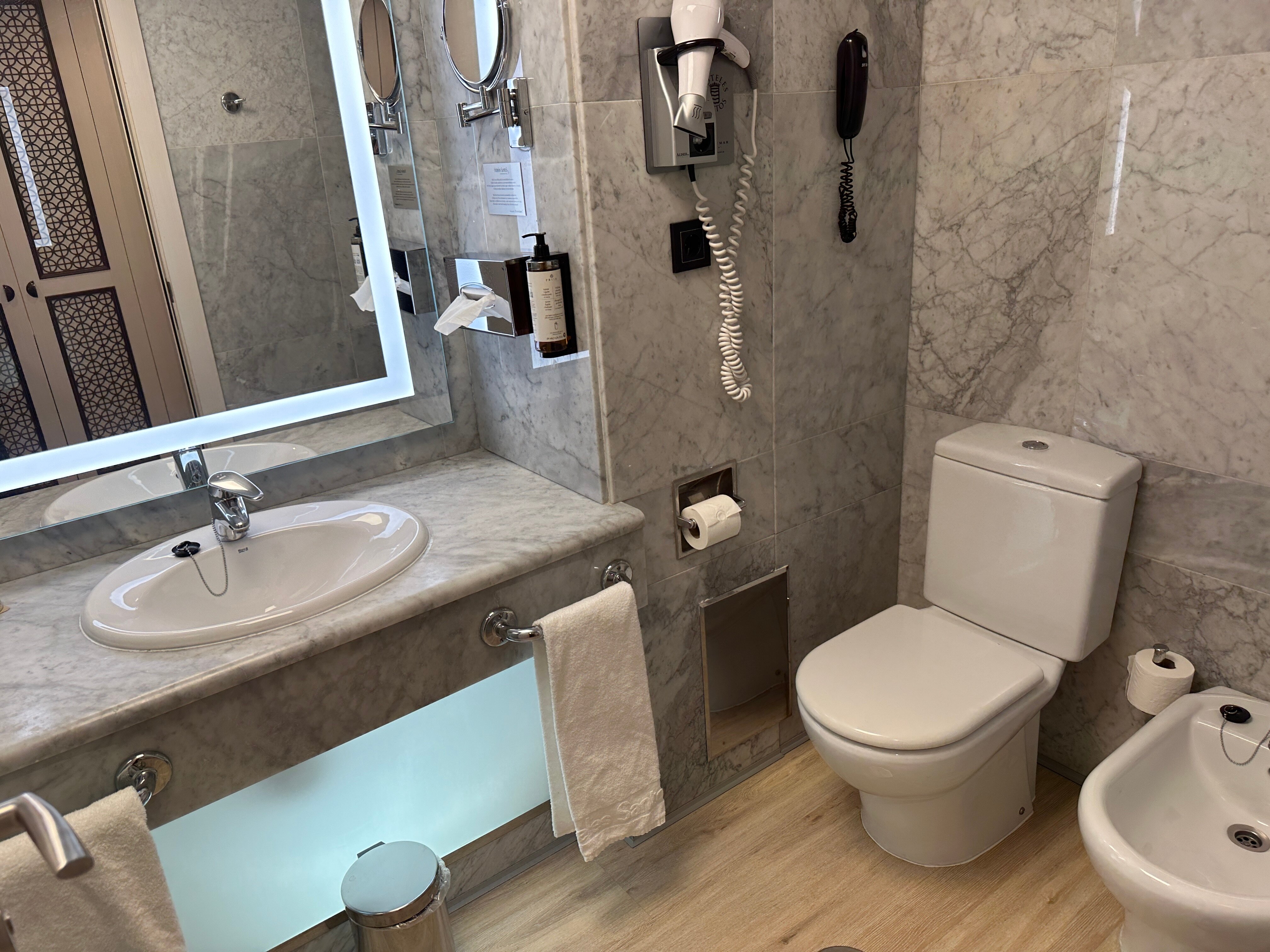 桑特玛尔酒店-浴室