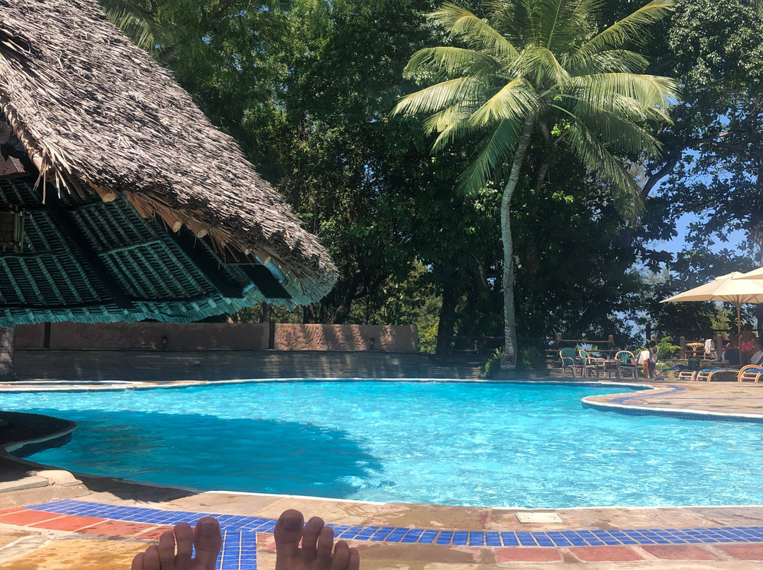 Pinewood Beach Resort and Spa主图