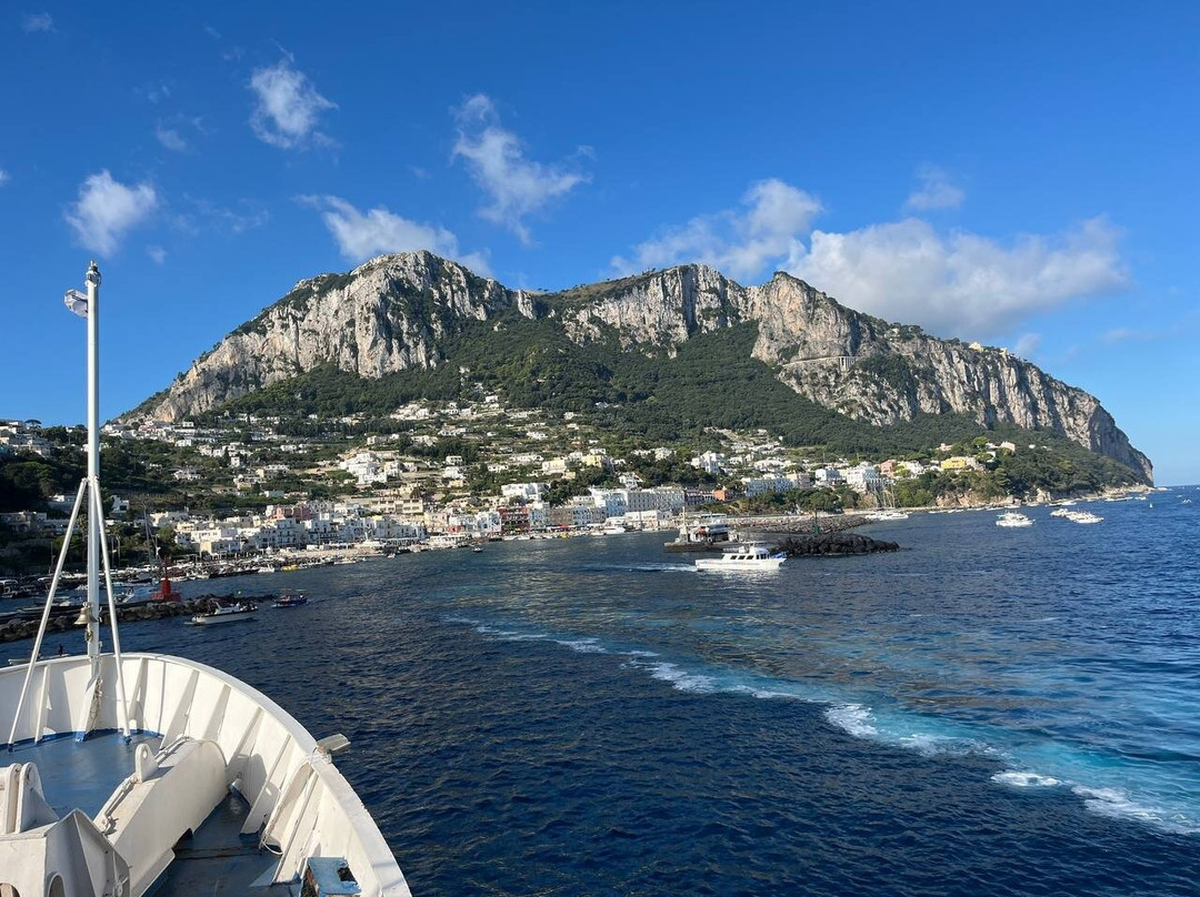 Spiaggia Marina Grande-卡碧岛必去景点