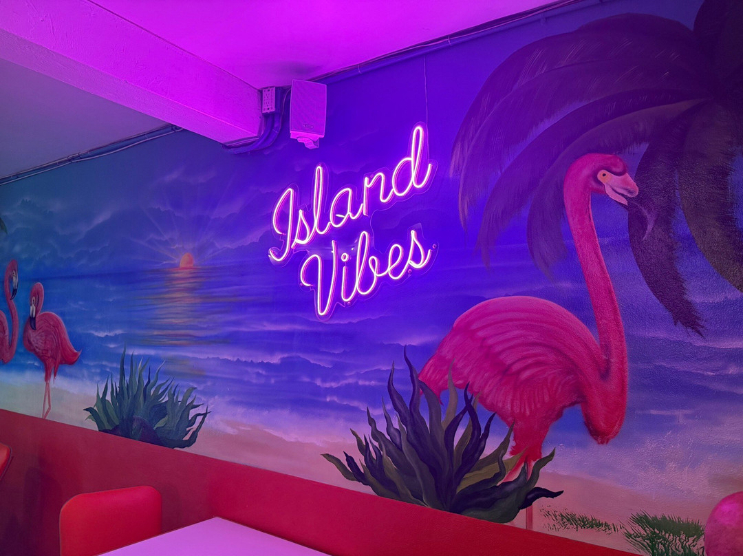 Paradise Burger and Bar