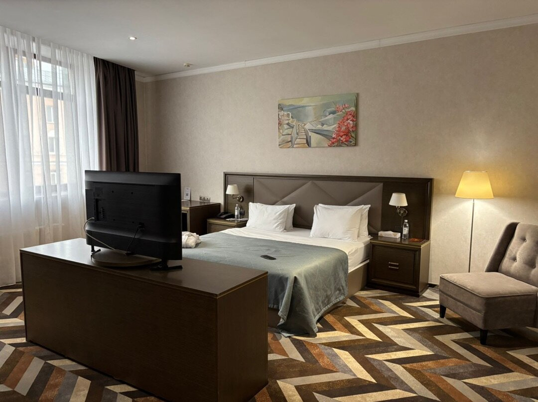 SK Royal Hotel Tula主图