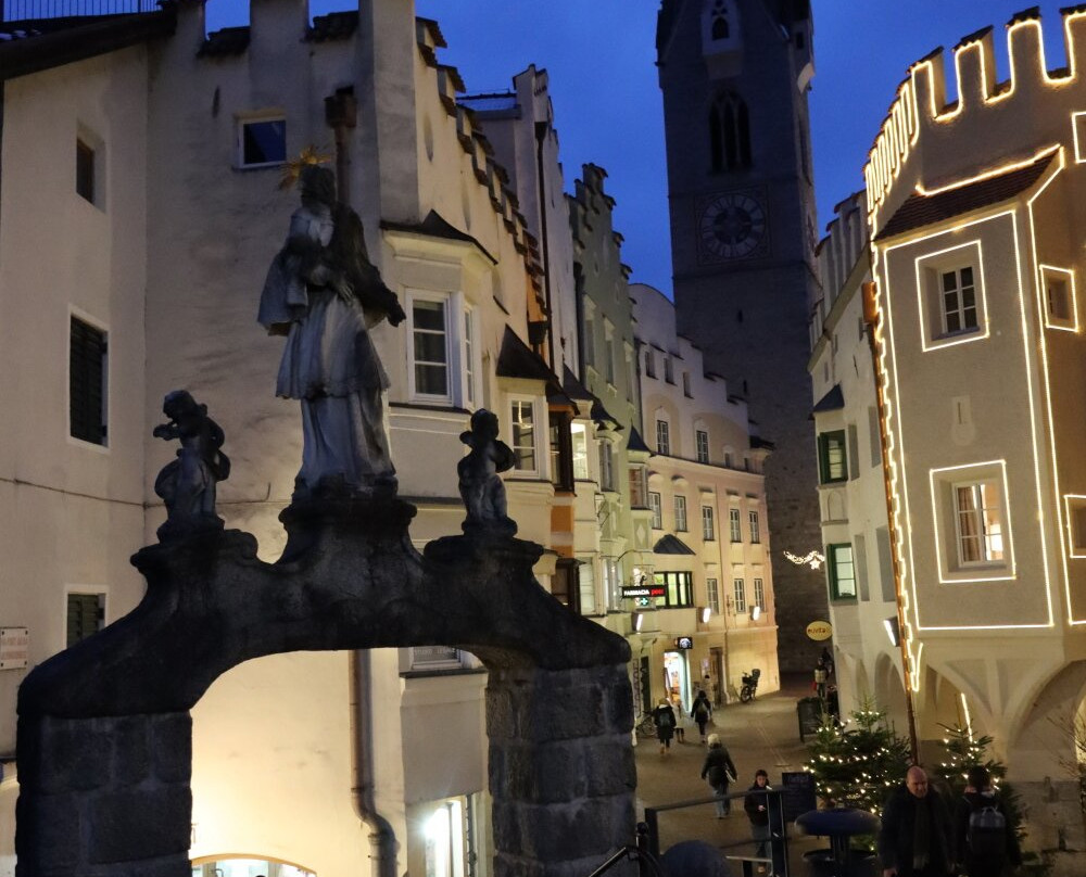 Arco Ponte Aquila-布雷萨诺内必去景点