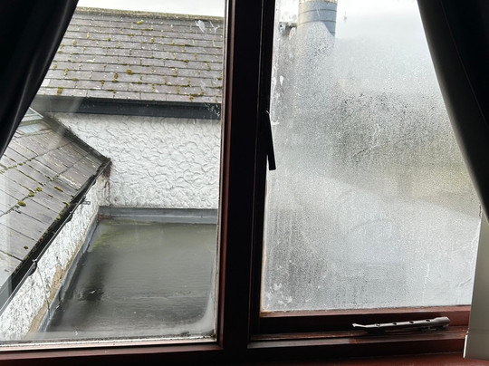 布里亚斯乡村小屋主图