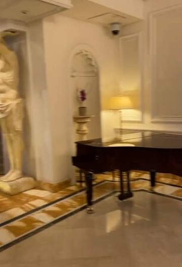 莫斯科萨沃伊酒店主图