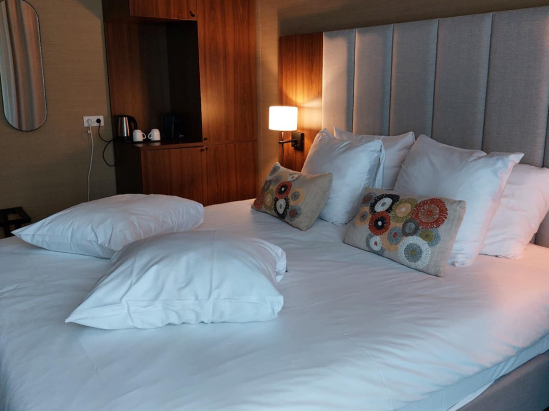 泰尔山翰悦阁酒店主图