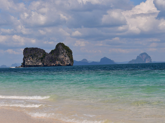 爱岛度假村主图