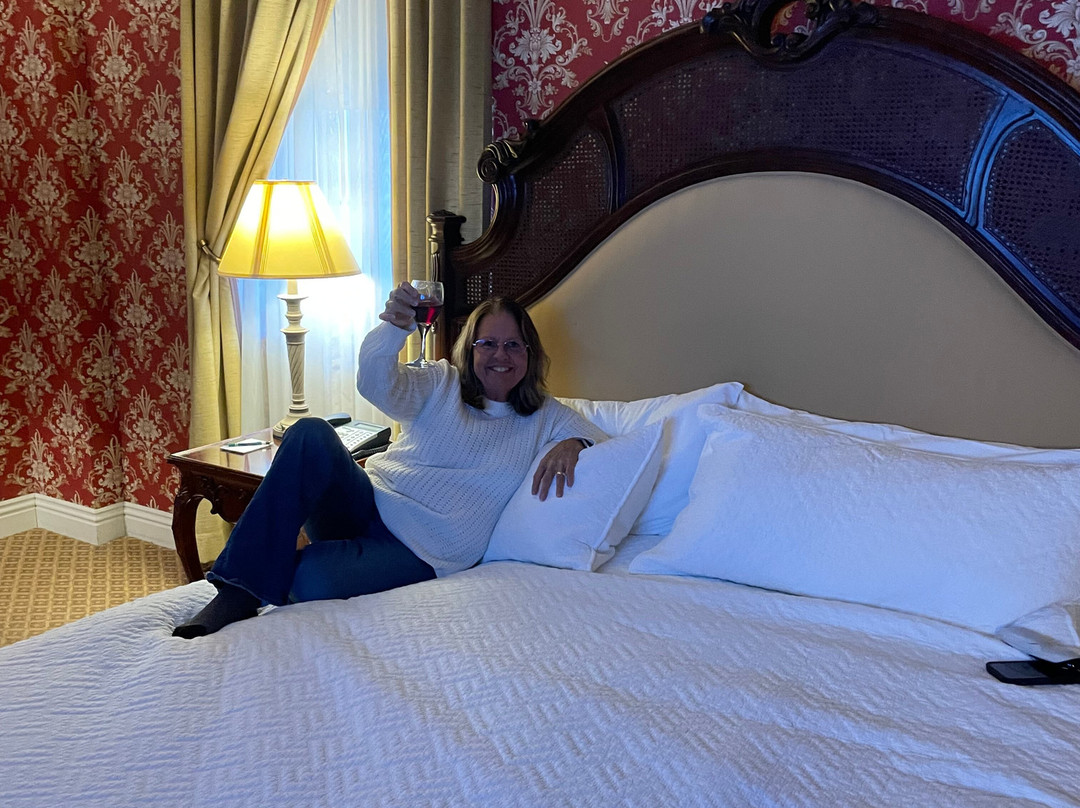 Charley Creek Inn主图