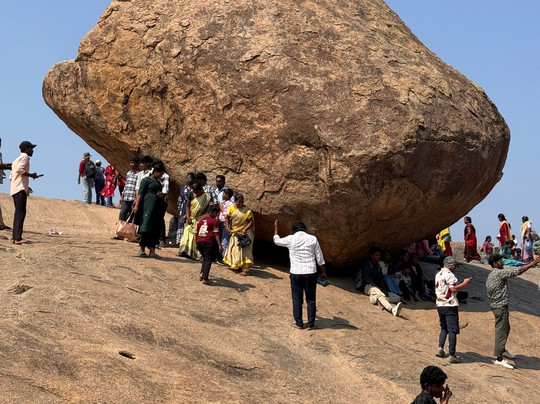 Krishna's Butter Ball-玛玛拉普蓝必去景点