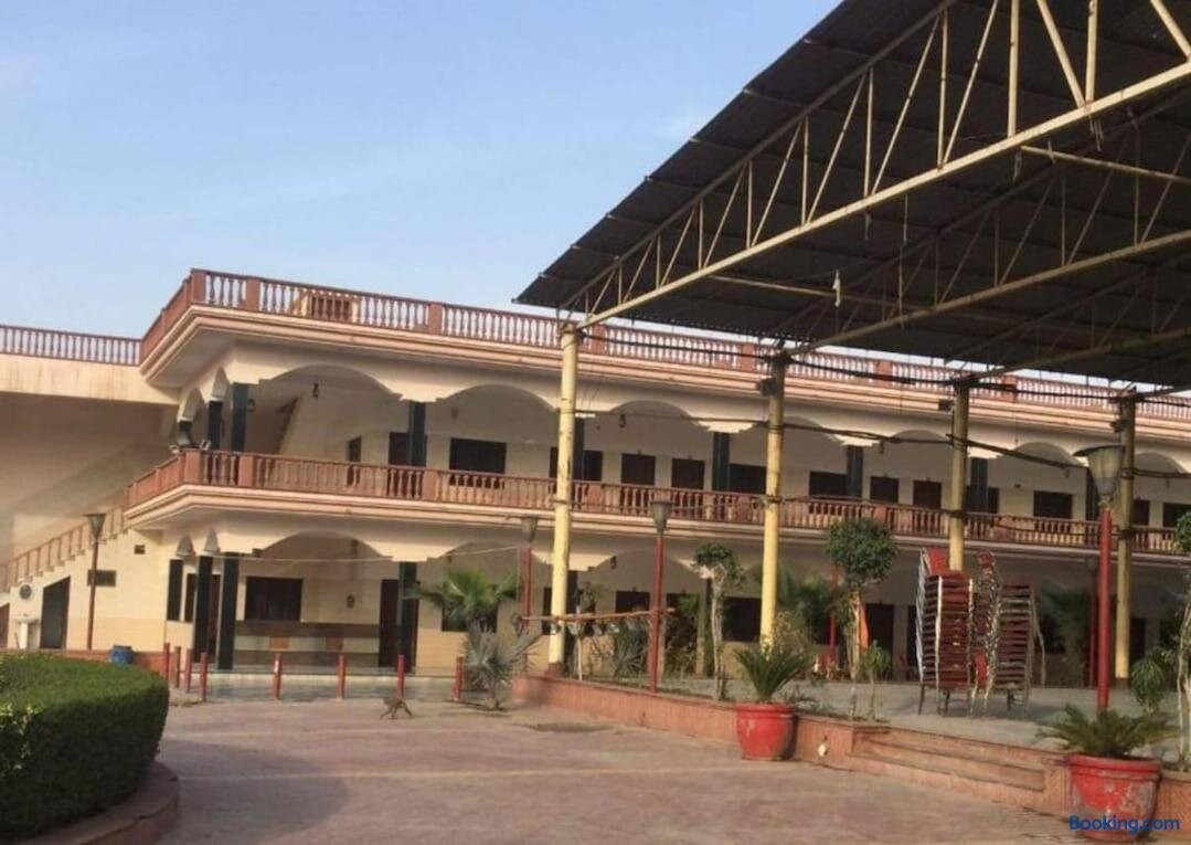 Mukund Vinod Garden