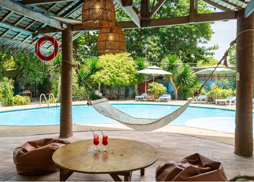 The Shark's Tail Dive Resort