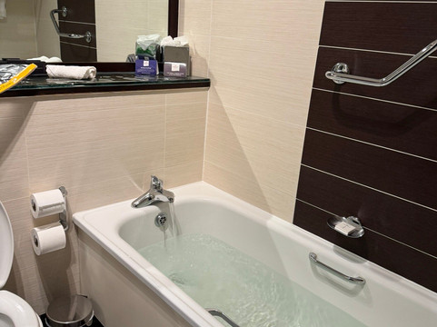 丁格贝纳尔斯酒店主图