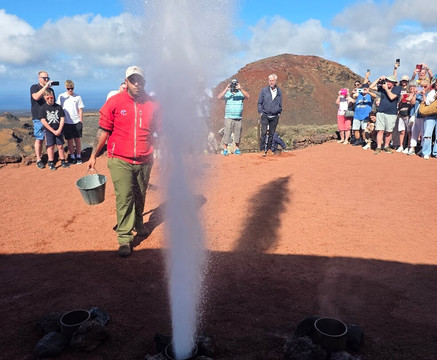 First Minute Travel-阿雷西费必去景点