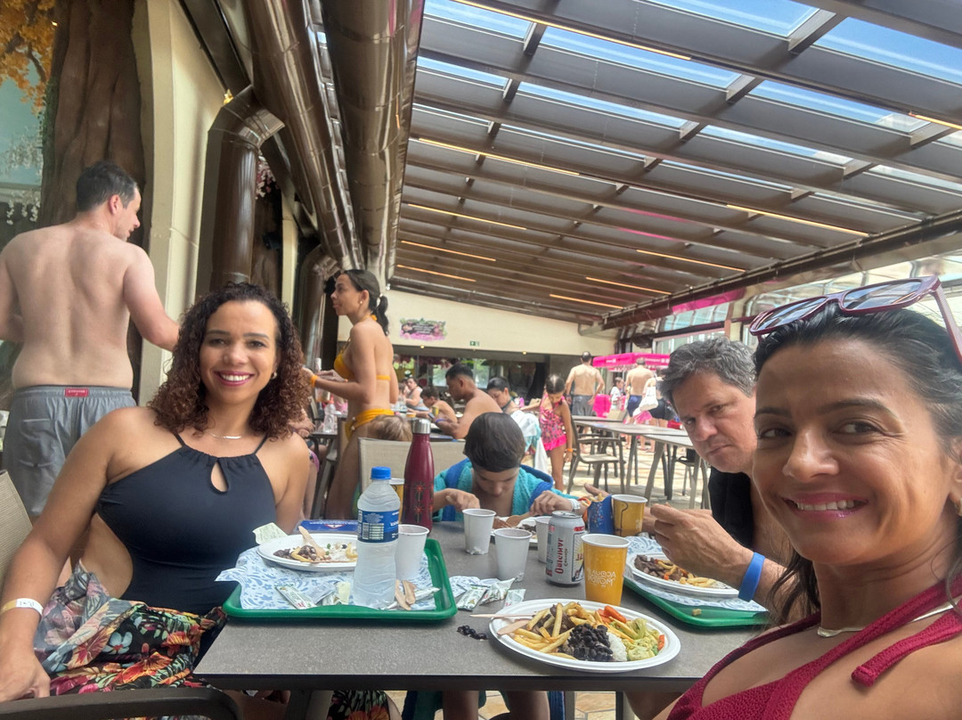 海蓝公园酒店主图