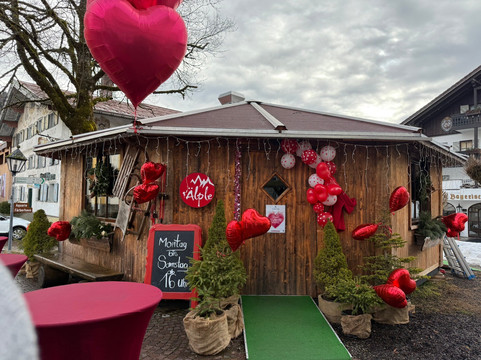 阿德勒酒店主图