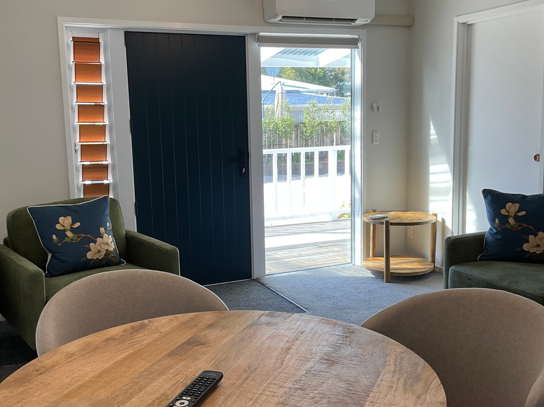 Pioneer Motels主图