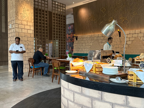 艾耀拉里普斯卡昂酒店主图