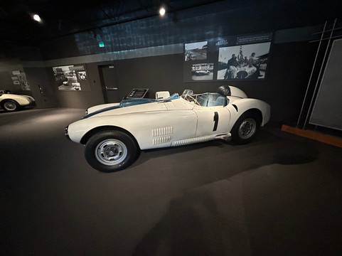 Revs Institute-那不勒斯必去景点