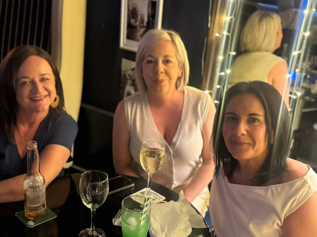 Rory's Corner Bar & Live Lounge-提亚必去景点