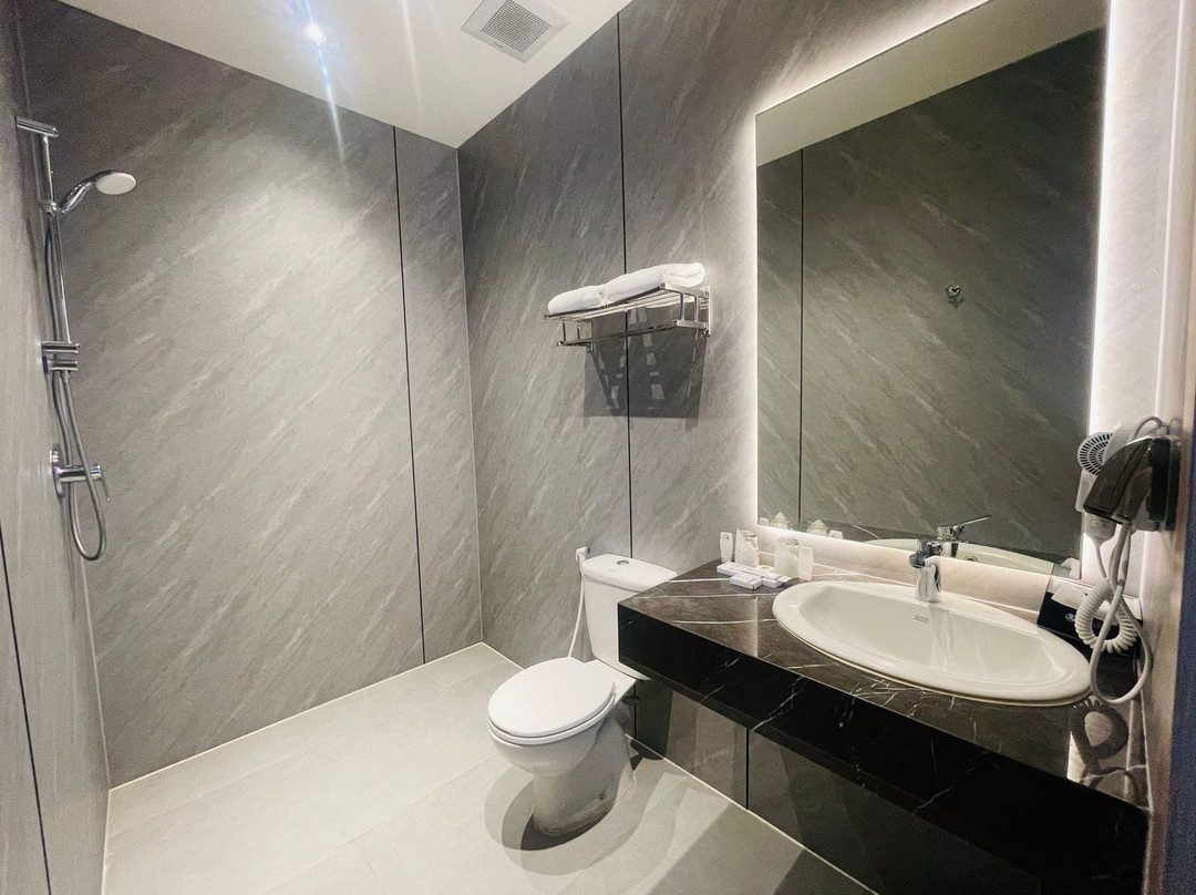 新好莱坞酒店主图