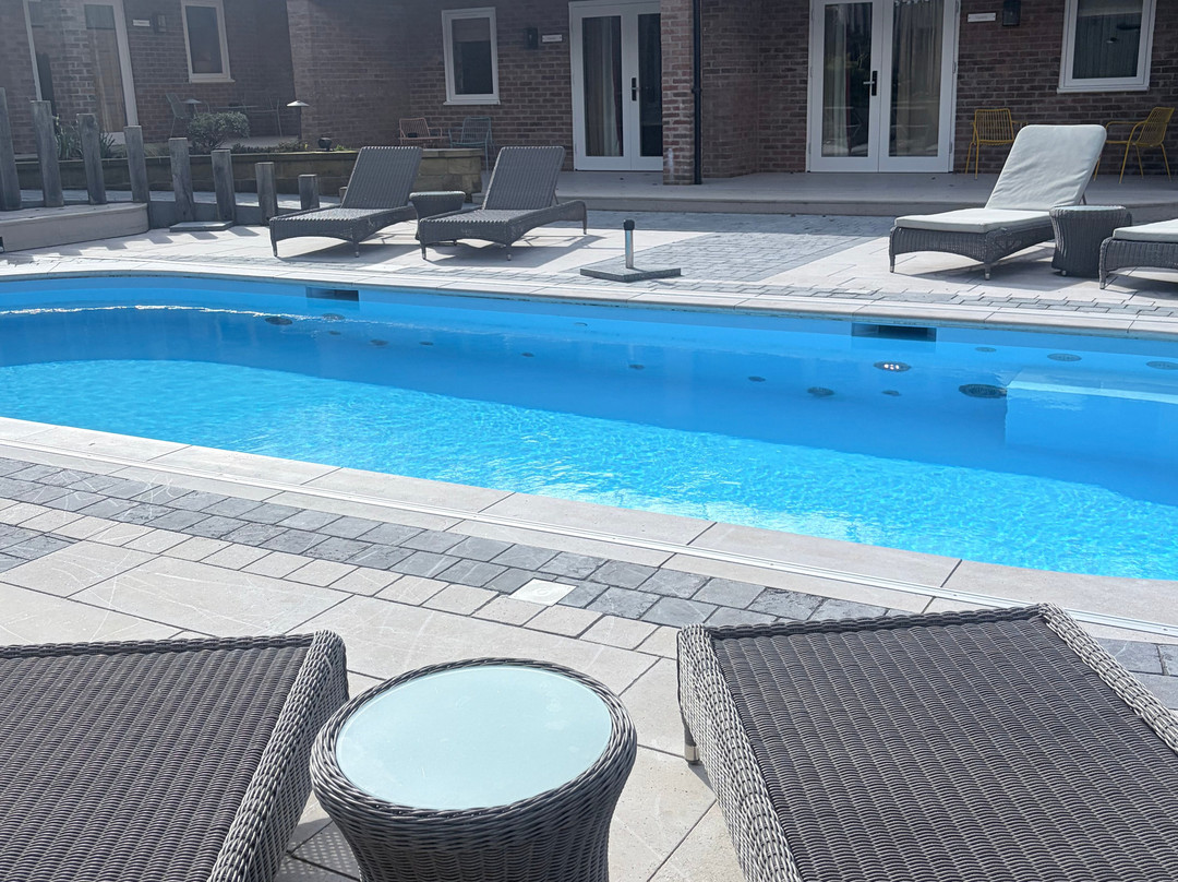 Dewars Restaurant And Rooms主图