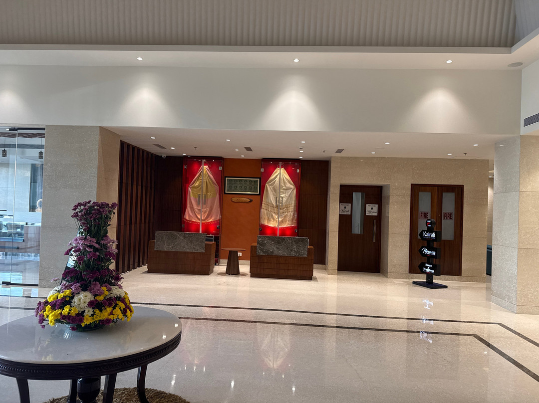 拉特纳穆里宫酒店主图